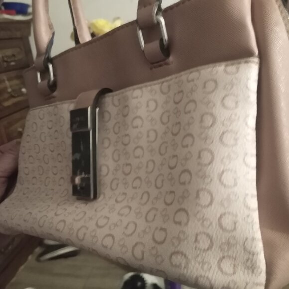 Women's Guess Purse - Picture 2 of 3